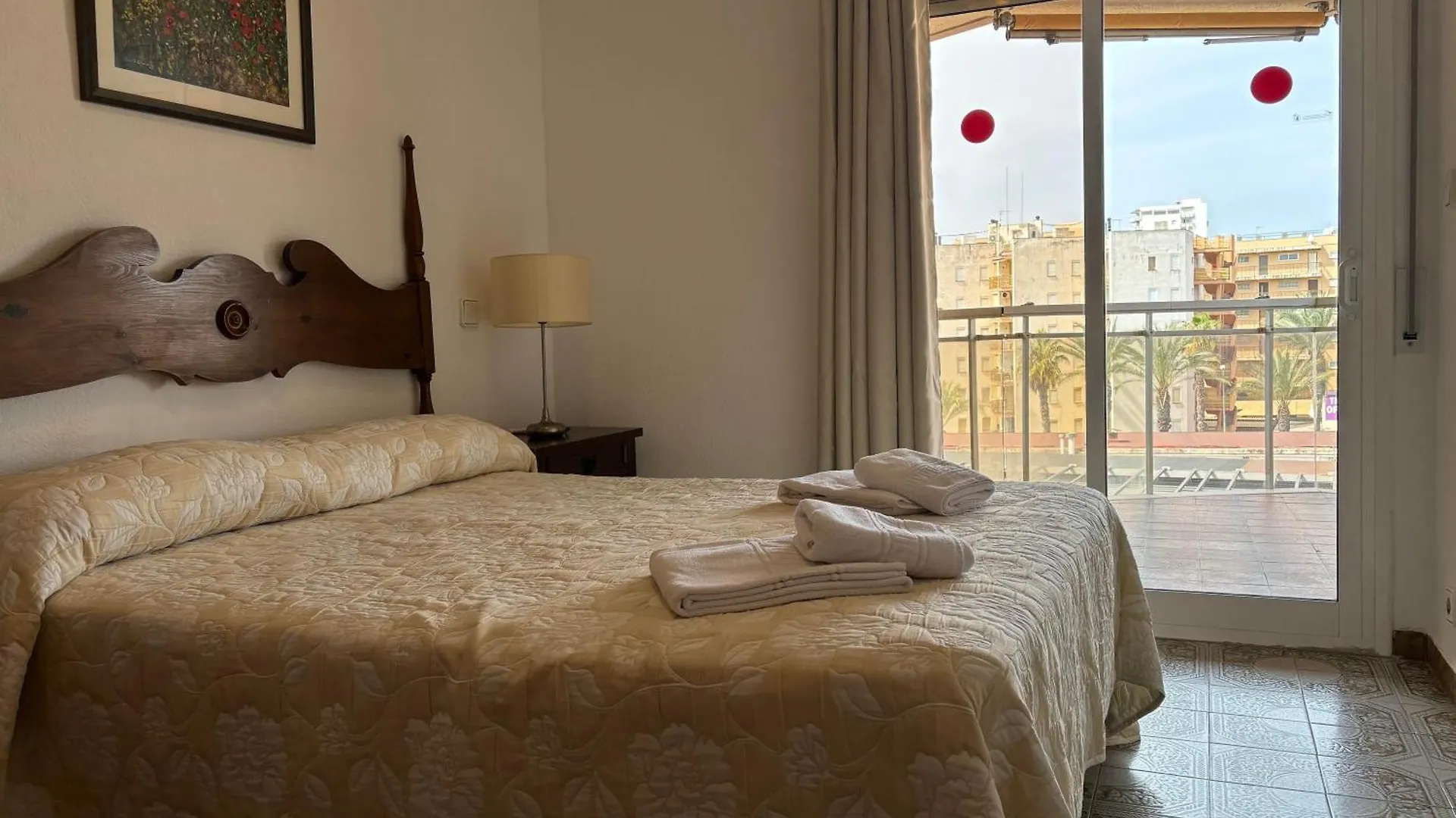 El Pinar Fuente Luminosa Apartment Salou